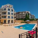 Horizon 12 'в' 公寓 圣弗拉斯